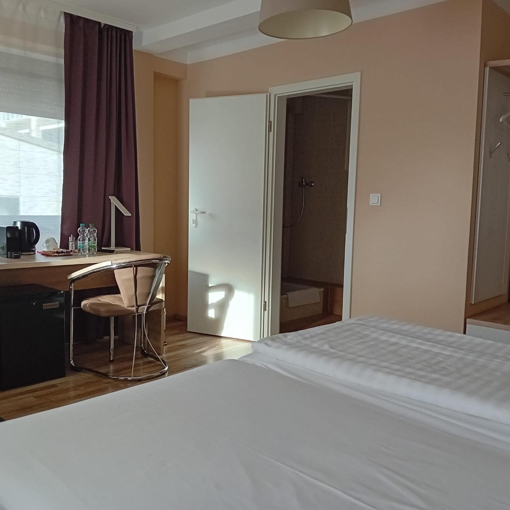 Hotel-Residenz Oberurseler Hof Екстериор снимка
